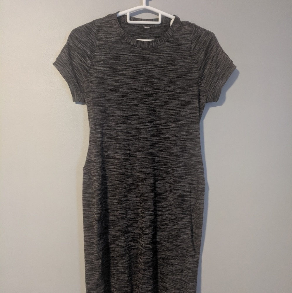 Lululemon &Go Where-To Dress Size 8 Heathered Blk